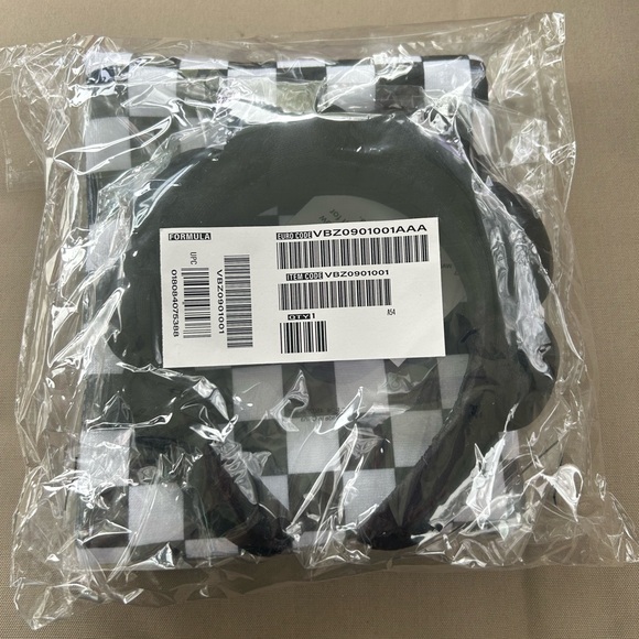 NEW Aveda Bubble Headband and Checkered Microfiber Hair Towel Gift Set Christmas - Picture 2 of 3